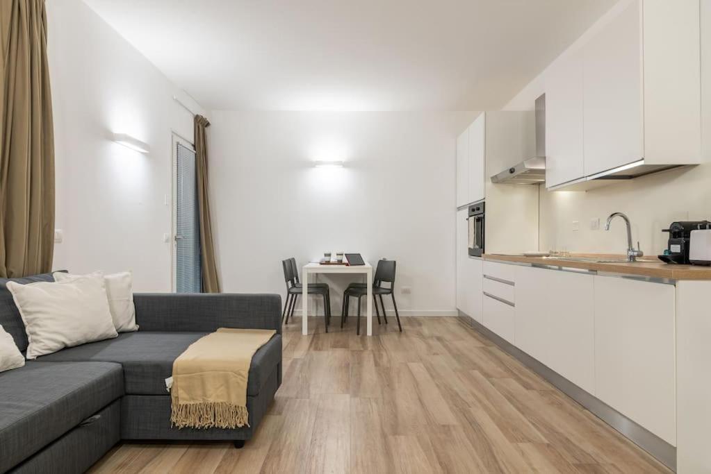 Mora Flexyrent A.C. - Colonne Apartment Milan Bagian luar foto